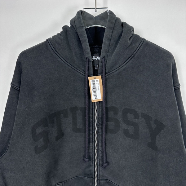 ブランドパーカー側面デザイン